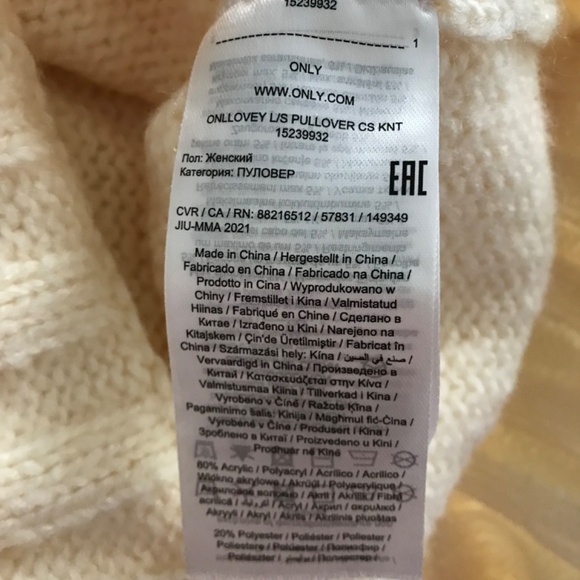 NWOT ONLY Crew Neck 3D Raised Hearts Embroidery Sweater Top Long Sleeve Top XL - Picture 6 of 6